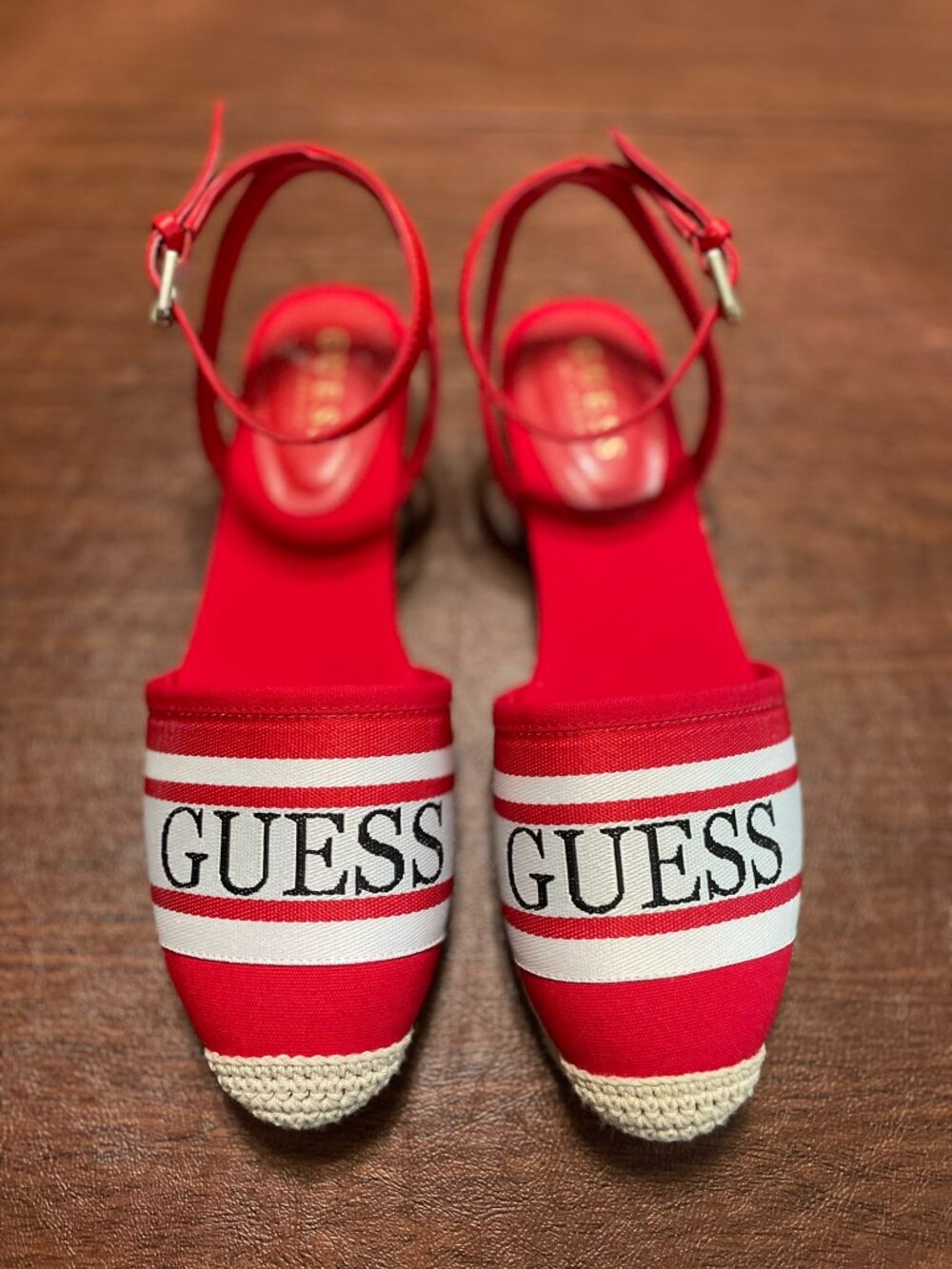Guess Women's Sandals Red White Size 8.5 NWOT